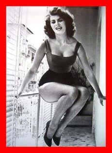 POSTER 35X50 SOPHIA LOREN foto di scena sexy calze a rete