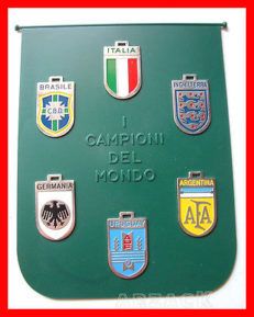 World Champions World Cup 6 metal badges SENESI ACQUA 1978 CAMPIONI DEL MONDO