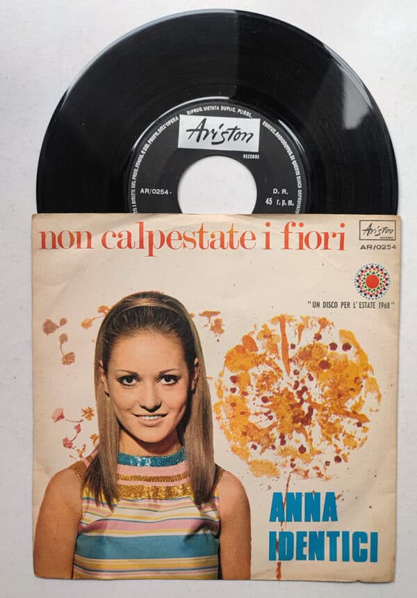 ANNA IDENTICI Non calpestate i fiori